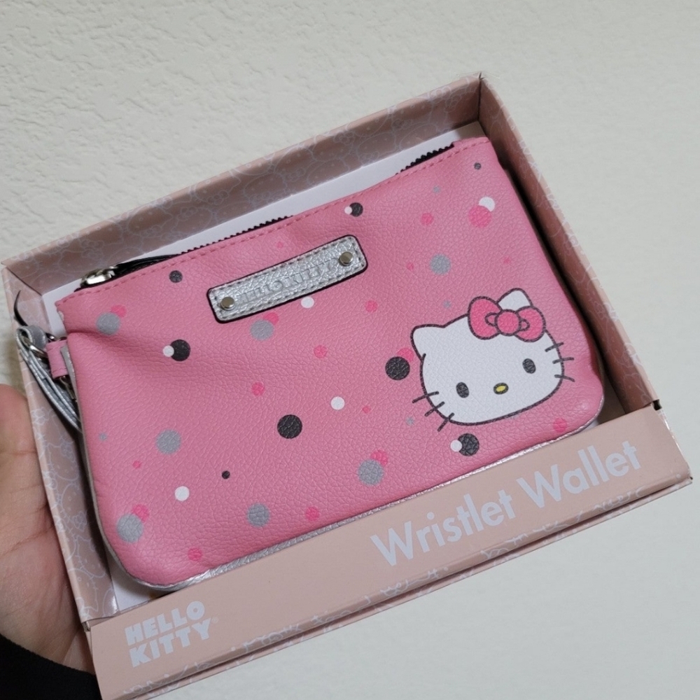 Hello Kitty Wistlet